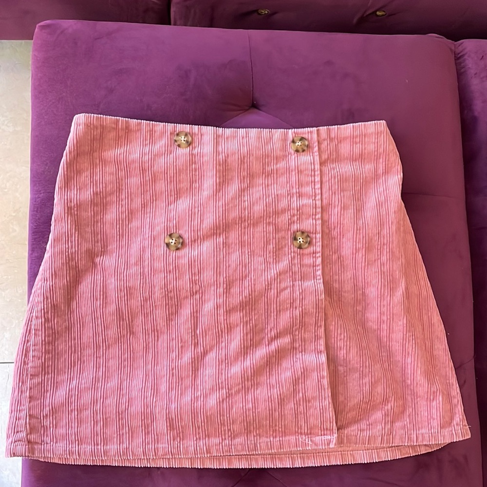 !!TRENDING NOW!! Wild Fable pink corduroy mini skirt!